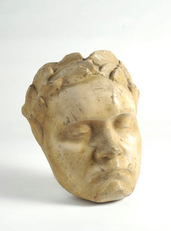 Maschera funebre di Beethoven coronato da alloro