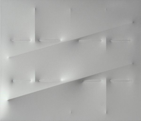 Agostino Bonalumi : Bianco  (2010)  - Acrilico su tela estroflessa - Auction Arte Moderna e Contemporanea, Edizioni e Grafica - I - Galleria Pananti Casa d'Aste