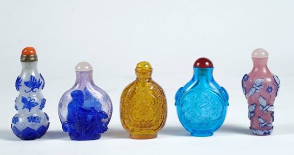 Cinque snuff bottle  - Auction Arte Moderna e Contemporanea - III - Galleria Pananti Casa d'Aste