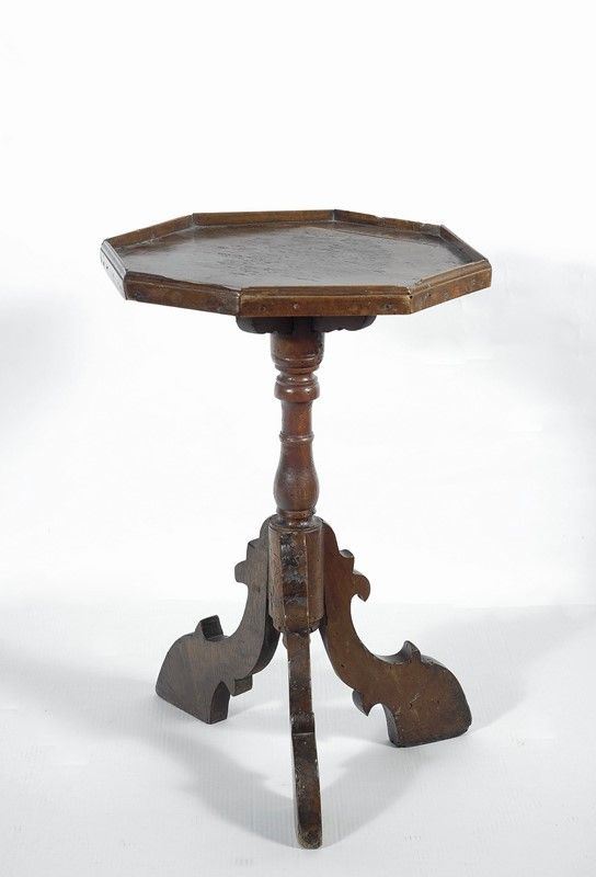 Tavolino  ottagonale