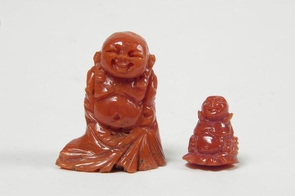 Due piccoli Buddha  - Auction Arredi, dipinti, mobili e oggetti di antiquariato - I - Galleria Pananti Casa d'Aste