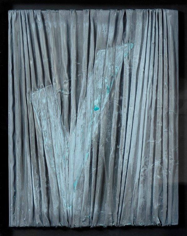 Umberto Mariani : Senza titolo: V  (1994)  - Lamina di piombo modellata e patinata - Asta Arredi, dipinti, mobili e oggetti di antiquariato - I - Galleria Pananti Casa d'Aste