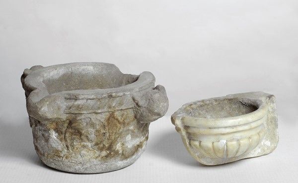 Acquasantiera da parete  - Asta Antiquariato - mobili, dipinti e oggetti di arredo - Galleria Pananti Casa d'Aste