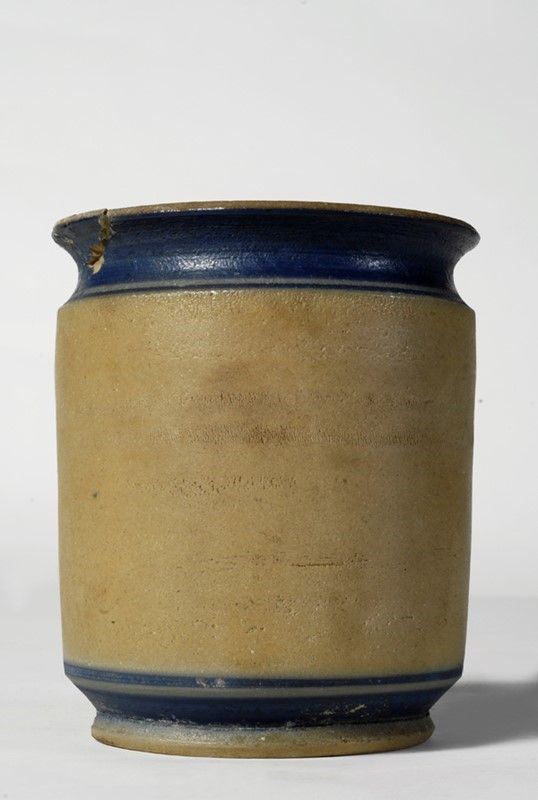 Vasetto cilindrico  - Asta Antiquariato - mobili, dipinti e oggetti di arredo - Galleria Pananti Casa d'Aste
