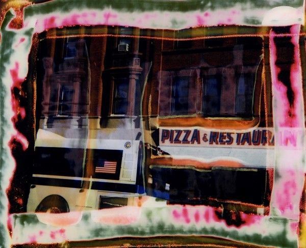 Maurizio Galimberti - Pizza and flag