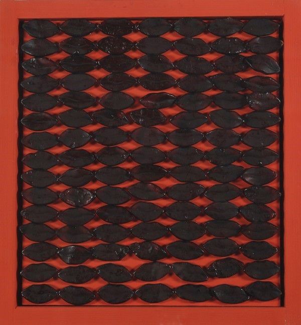 Maurizio Savini : Kiss kiss  (2000)  - Caramelle e pvc su tavola - Auction Autori dell'800-900, Arte Moderna e Contemporanea, Grafica ed Edizioni - Galleria Pananti Casa d'Aste