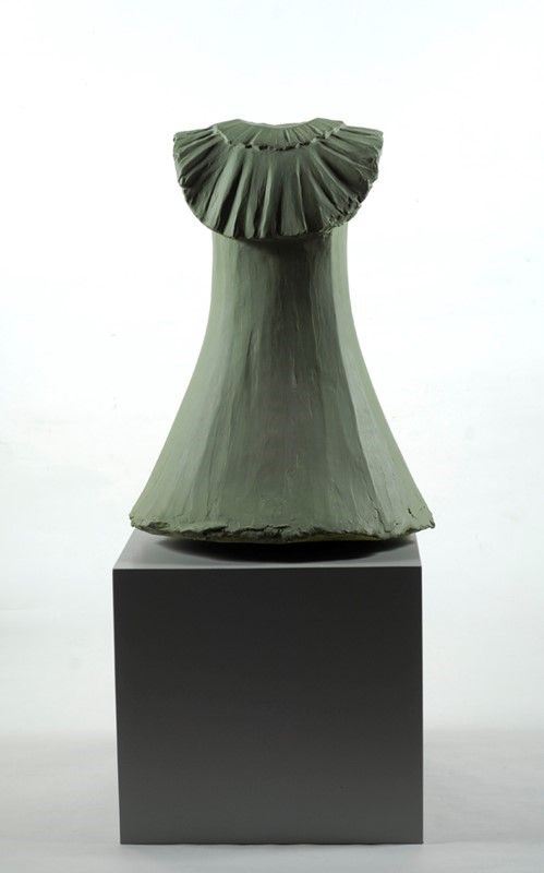 Robin Heidi Kennedy : Little Green dress  (1994)  - Gesso dipinto e legno - Auction Autori dell'800-900, Arte Moderna e Contemporanea, Grafica ed Edizioni - Galleria Pananti Casa d'Aste