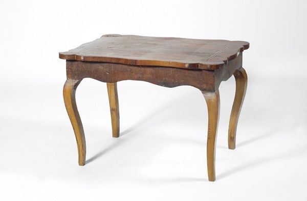 Tavolino  - Auction Antiquariato - mobili, dipinti e oggetti di arredo - Galleria Pananti Casa d'Aste