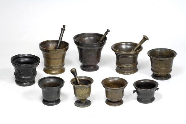 Nove antichi mortai  - Asta Antiquariato - mobili, dipinti e oggetti di arredo - Galleria Pananti Casa d'Aste