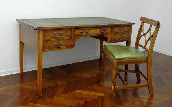 Scrittoio  - Asta Antiquariato - mobili, dipinti e oggetti di arredo - Galleria Pananti Casa d'Aste