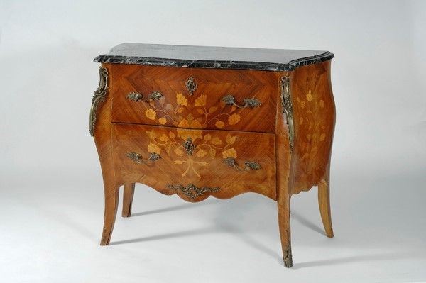 Cassettone  - Auction Antiquariato - mobili, dipinti e oggetti di arredo - Galleria Pananti Casa d'Aste