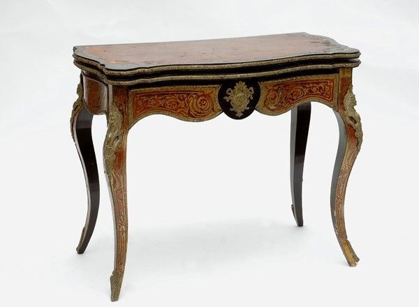 Tavolo da gioco  - Asta Antiquariato - mobili, dipinti e oggetti di arredo - Galleria Pananti Casa d'Aste