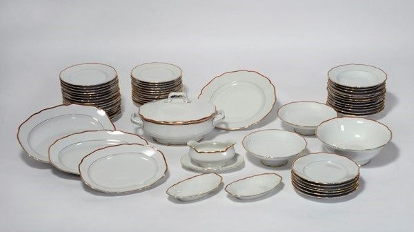 Servito di piatti  - Asta Antiquariato - mobili, dipinti e oggetti di arredo - Galleria Pananti Casa d'Aste