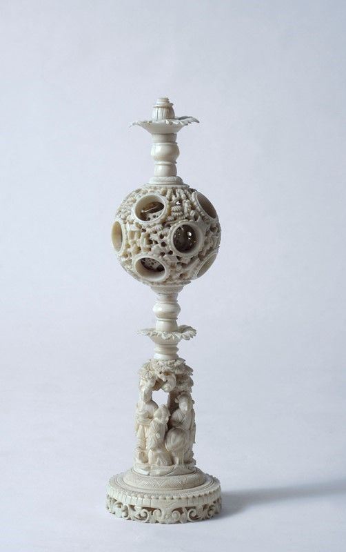 Sfera  - Auction Antiquariato - mobili, dipinti e oggetti di arredo - I - Galleria Pananti Casa d'Aste