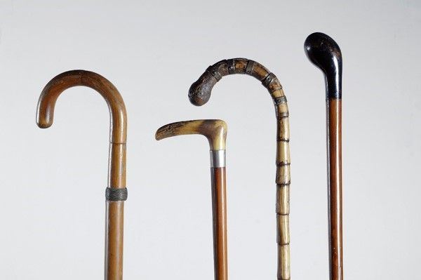 Gruppo di quattro bastoni  - Auction STORART: Dipinti, oggetti, arredi dal XVII al XX sec. - II - Galleria Pananti Casa d'Aste