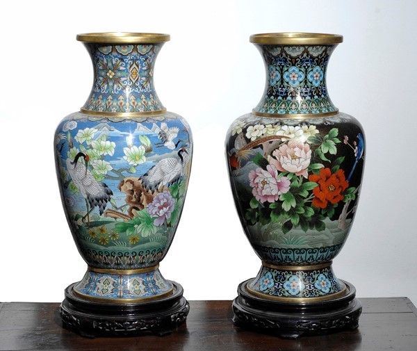 Coppia di vasi cloisonnè