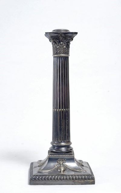 Candeliere a Colonna Corinzia