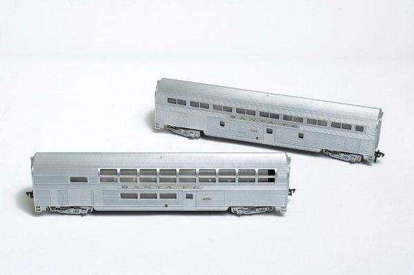 Due Carrozze a Due Piani Illuminate Santa Fe Mod. 724 Fleischmann