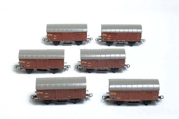Serie di sei vagoni merci  OBB mod. 230 245  Liliput