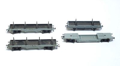 Quattro Carri Piani per Trasporto Merci Mod. M720550 - B901006 - B920022 Hornby Dublo