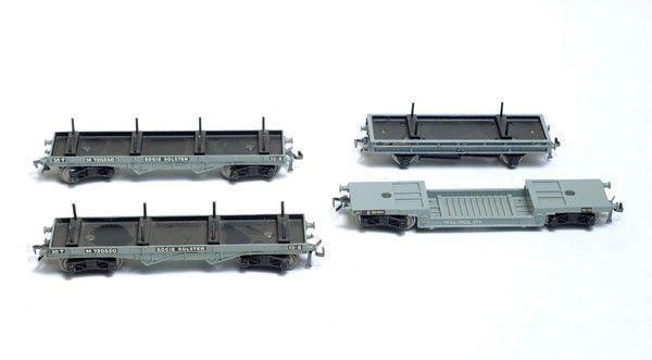 Quattro Carri Piani per Trasporto Merci Mod. M720550 - B901006 - B920022 Hornby Dublo