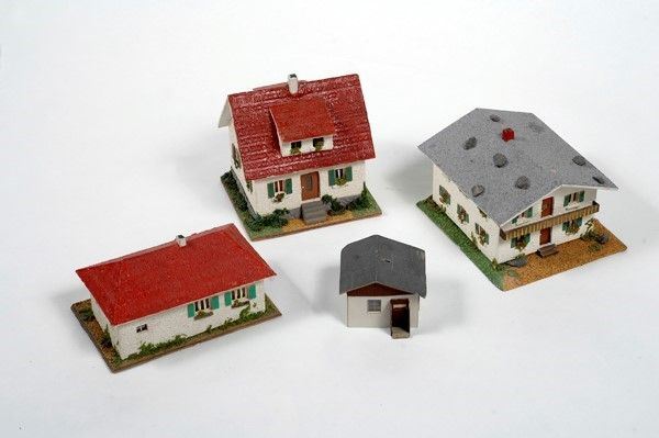 Quattro Edifici in Legno per Plastico Ferroviario Vau-pe