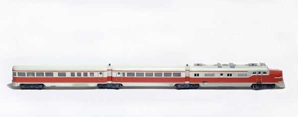 Locomotore Diesel e Due Carrozze