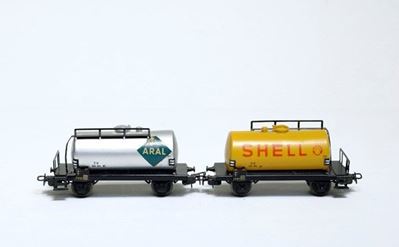 Due Vagoni Cisterna Aral e Shell Mod Db 599 304 Marklin