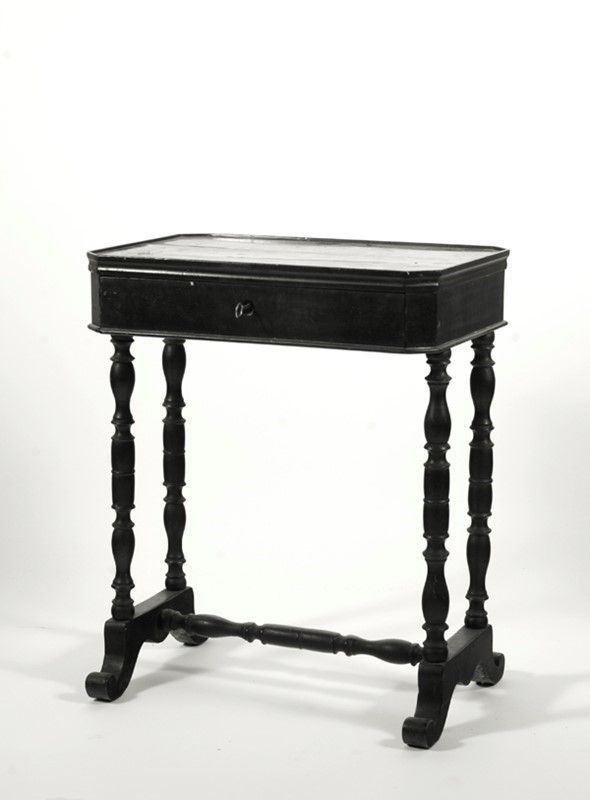 Tavolo da cucito  - Asta STORART: Dipinti, oggetti, arredi dal XVII al XX sec. - II - Galleria Pananti Casa d'Aste