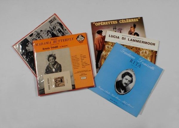 Gruppo di 6 Dischi in Vinile 33 Giri