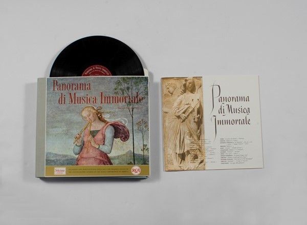 Album contenente raccolta di 12 dischi in vinile a 33 giri  - Asta C'ERA UNA VOLTA - Galleria Pananti Casa d'Aste