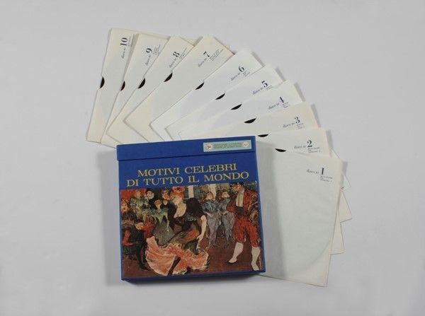 Cofanetto contenente raccolta di 10 dischi in vinile a 33 giri  - Asta C'ERA UNA VOLTA - Galleria Pananti Casa d'Aste