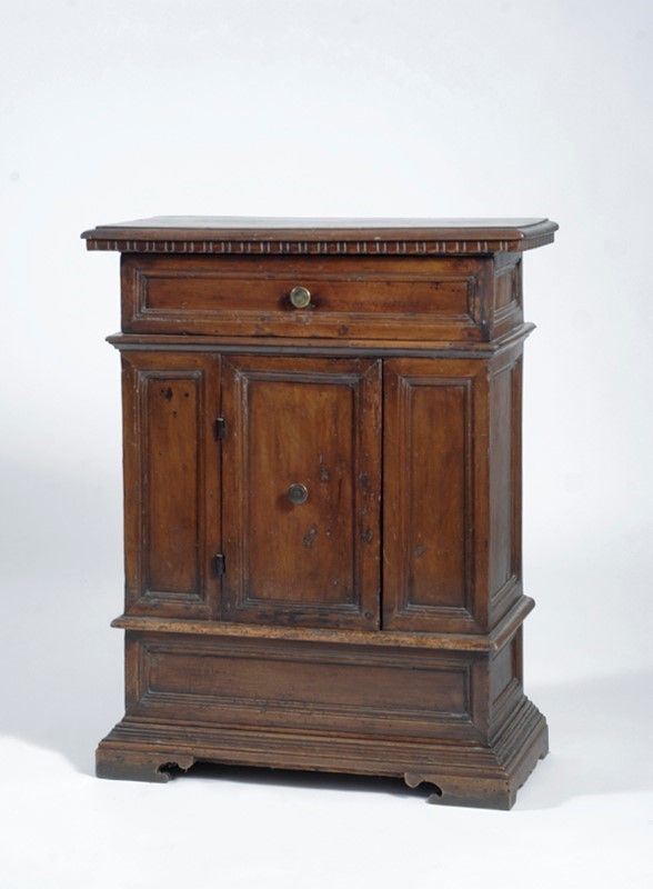 Credenza
