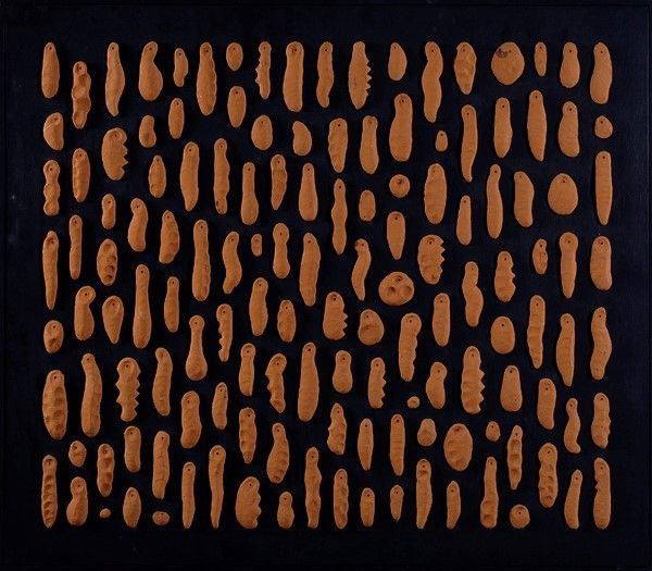 Luigi Mainolfi : Composizione  (1989)  - Applicazione in terracotta su tavola - Asta Autori del XIX e XX sec. - I - Galleria Pananti Casa d'Aste