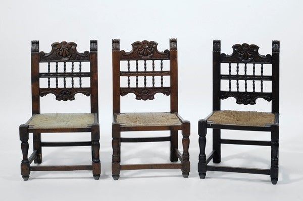 Tre sedie da balia  - Asta Arte orientale - I - Galleria Pananti Casa d'Aste