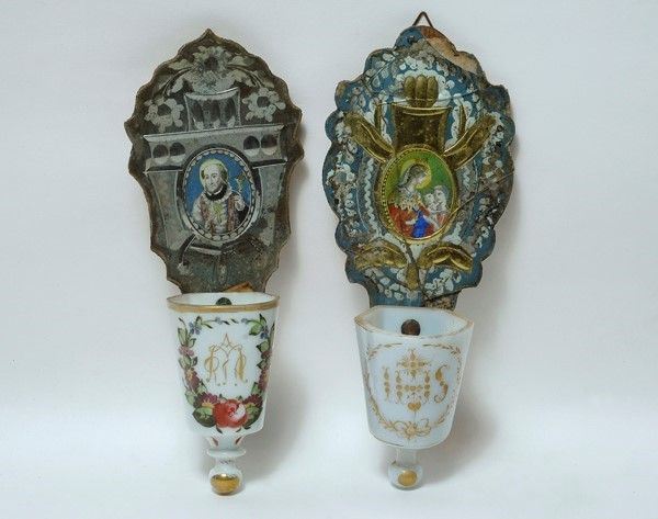 Coppia di acquasantiere