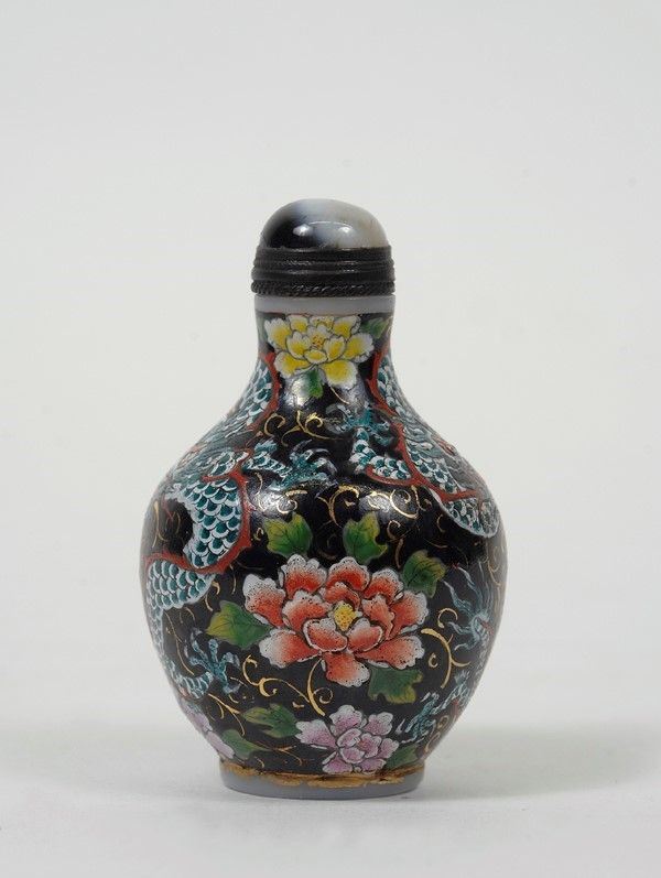 Snuff bottle