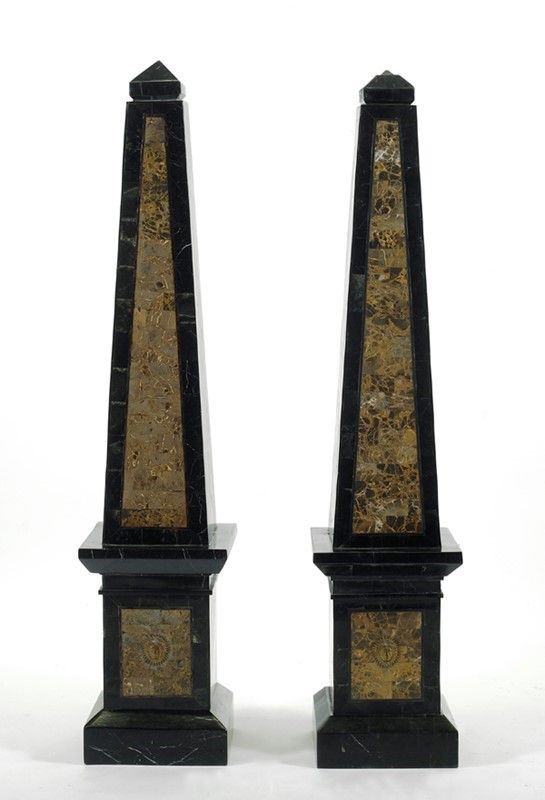 Coppia di Obelischi