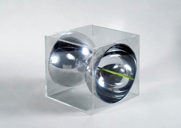 Franco Costalonga : Senza titolo  (1978)  - Due semisfere in metacrilato metallizzato e plexiglass - Auction Autori del XIX e XX sec. - I - Galleria Pananti Casa d'Aste