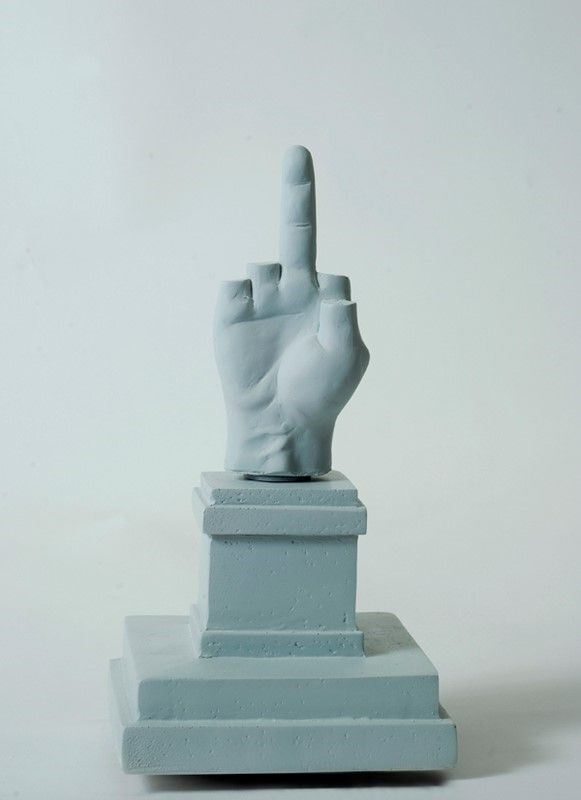 Maurizio Cattelan - Carillon L.O.V.E