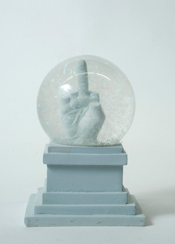 Maurizio Cattelan - L.O.V.E. finger