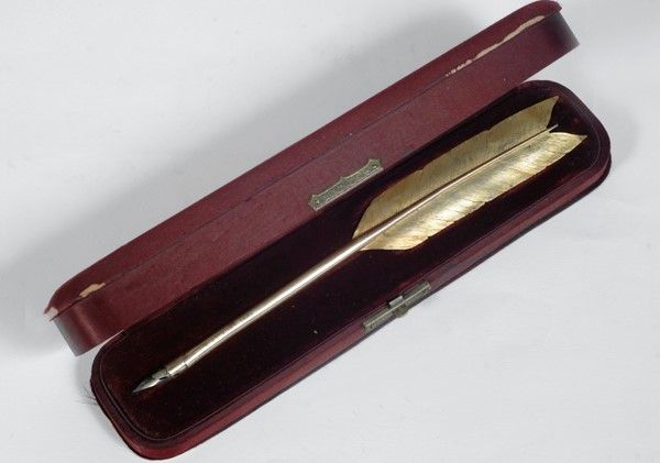 Penna a Forma di Piuma