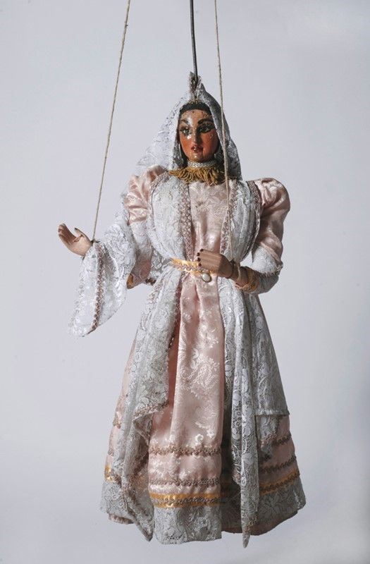 Regina  - Asta Collezioni di cartelloni dell'opera dei pupi siciliani - I - Galleria Pananti Casa d'Aste