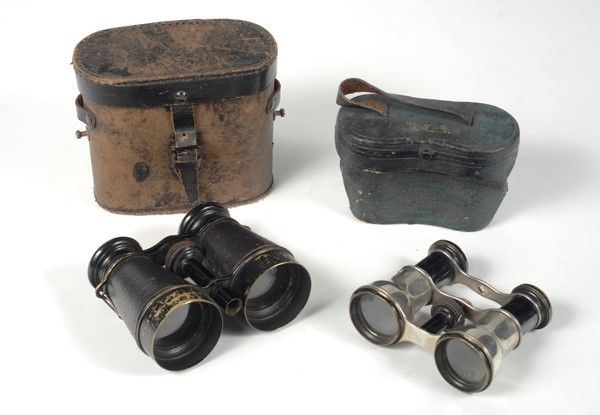 Due binocoli  - Auction Dipinti dal XV al XX sec. e oggetti di antiquariato - Galleria Pananti Casa d'Aste