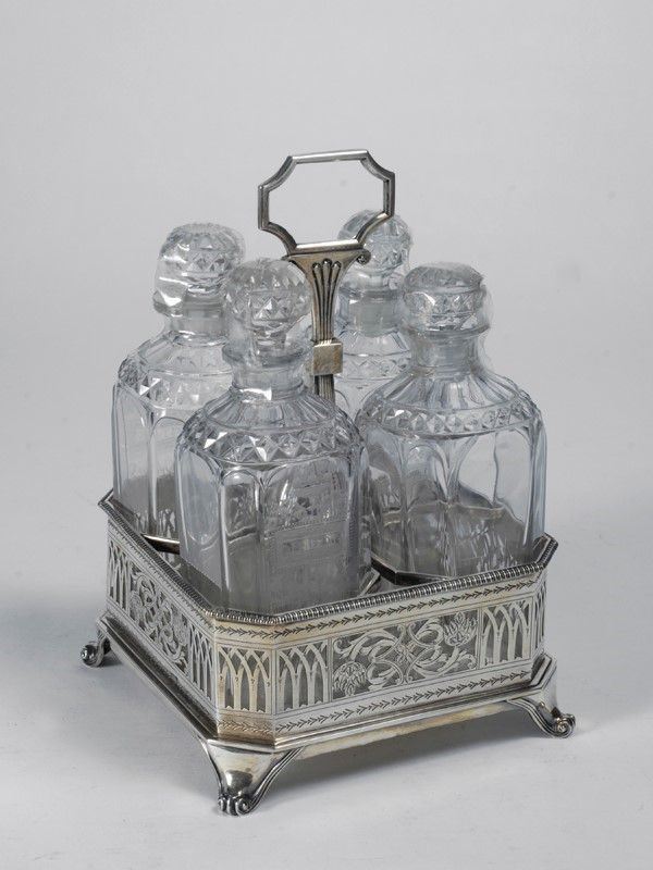 Liquoriera  - Auction Dipinti dal XV al XX sec. e oggetti di antiquariato - Galleria Pananti Casa d'Aste