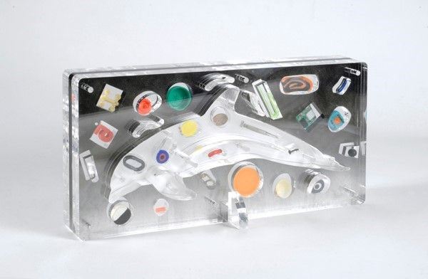 Renzo Nucara : Stratofilm (delfino)  (2010)  - Plexiglass, resine e oggetti - Auction Arte moderna e contemporanea, Grafica ed edizioni - Galleria Pananti Casa d'Aste