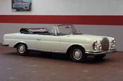 Mercedes Benz 220 Cabriolet