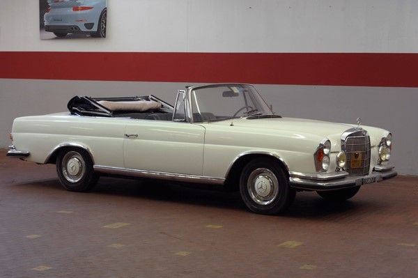 Mercedes Benz 220 Cabriolet