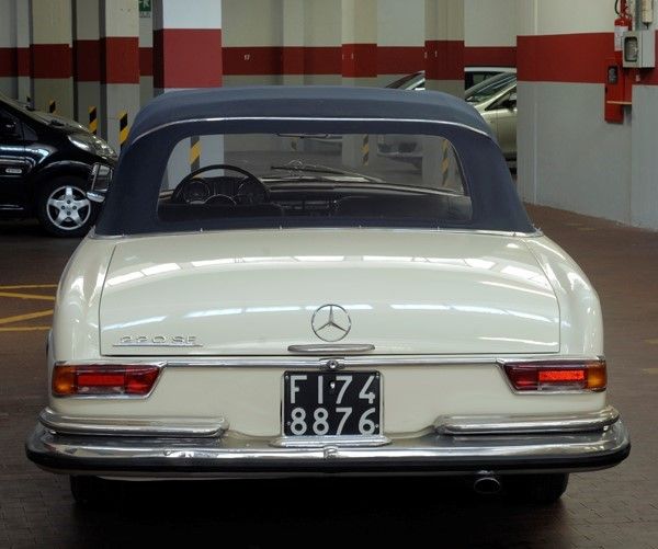 Mercedes Benz 220 Cabriolet