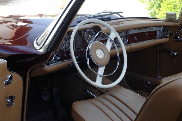Mercedes Benz 230 "pagoda"